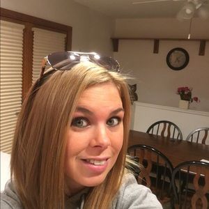 Meet your Posher, Jessica